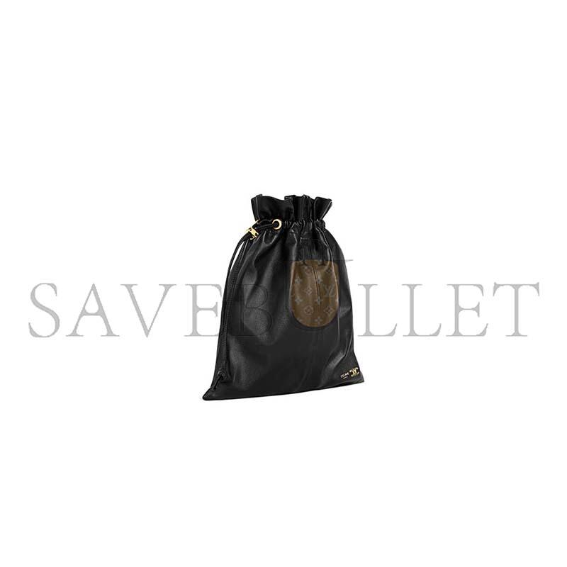 Ce1i*e small crystal pouch in lambskin 123662j79.38no (32*29*0.5cm)